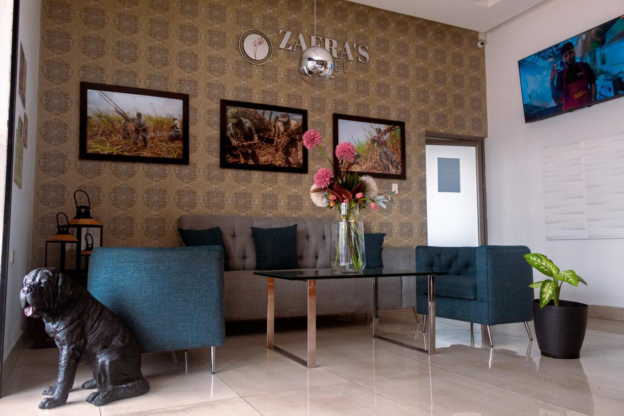 Zafra'S Hotel La Troncal Eksteriør bilde
